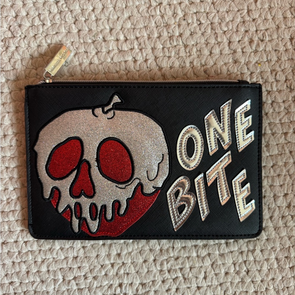 ***BRAND NEW*** One Bite Poison Apple Snow White Clutch